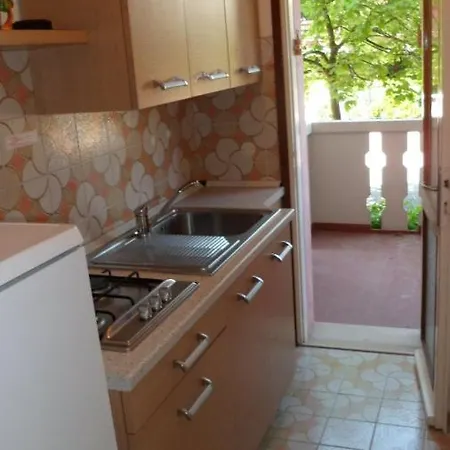 Apartment Camelie 4 *