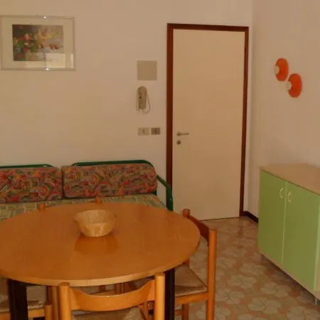 Camelie 4 Apartment Lignano Sabbiadoro